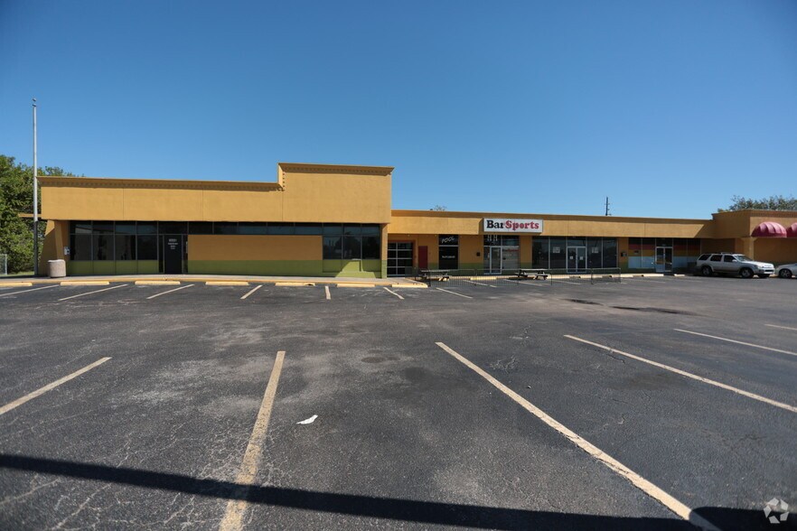 More Photos Of 14428 Hempstead Rd, Houston General Retail For Sale