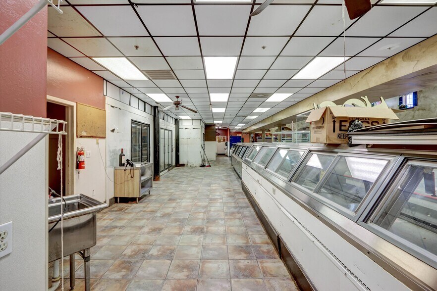 More Photos Of 862 Lafayette St, Cape Coral Restaurant For Sale