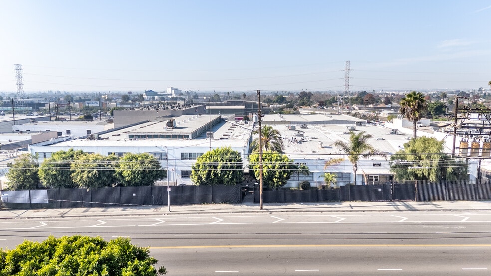 More Photos Of 15001 S Figueroa St, Gardena Distribution For Lease