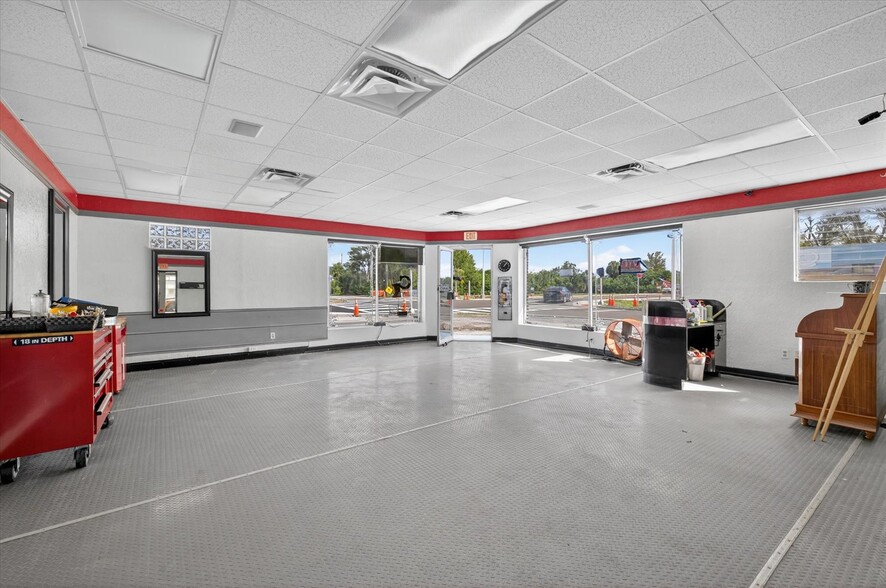 More Photos Of 1201 N Pinellas Ave, Tarpon Springs General Retail For Sale