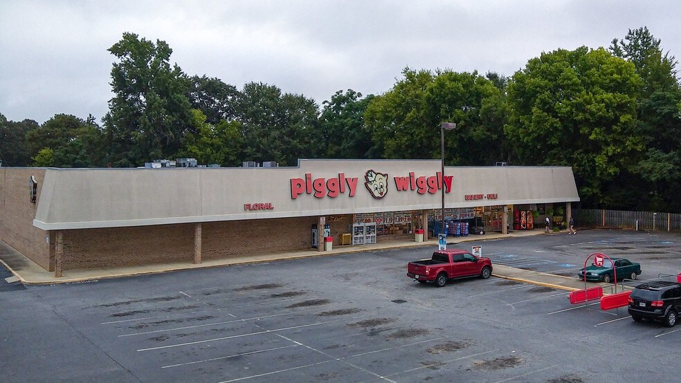 More Photos Of 5828 Moon Rd, Columbus Storefront For Lease