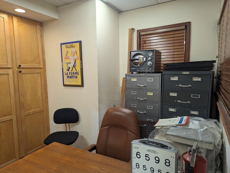 More Photos Of 161 Madison Ave, New York Medical For Lease