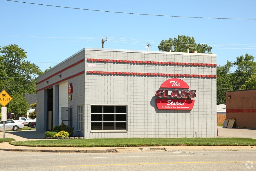 Primary Photo Of 21052 Van Born Rd, Dearborn Heights Warehouse For Sale