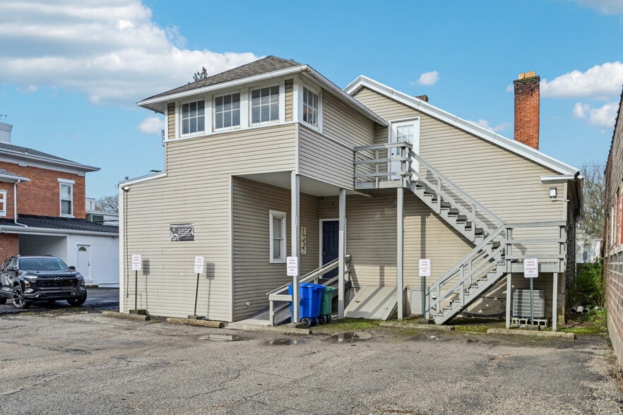 More Photos Of 56 N Franklin St, Delaware Freestanding For Sale