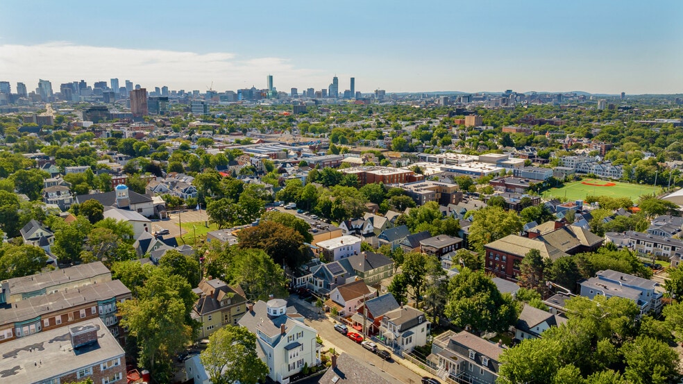 More Photos Of 17 Monmouth St, Somerville Apartments For Sale