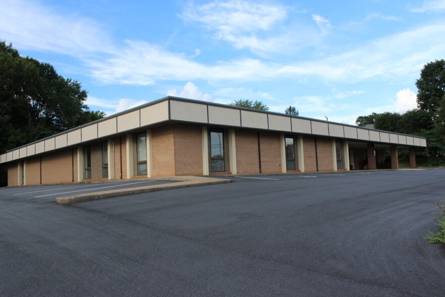 More Photos Of 210 13th Avenue Pl NW, Hickory Medical For Lease