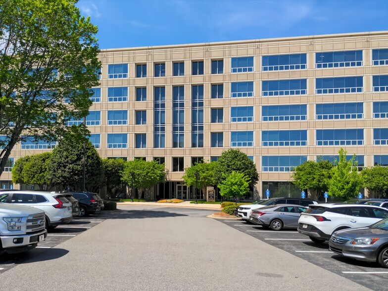More Photos Of 2475 Northwinds Pky, Alpharetta Coworking Space