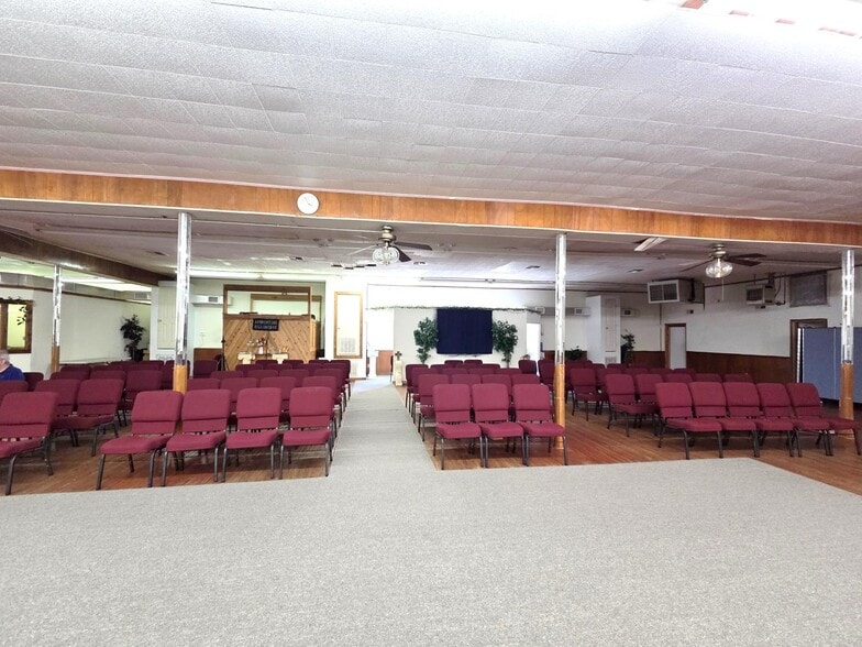 More Photos Of 1111 E D Ave, Kingsville Lodge Meeting Hall For Sale