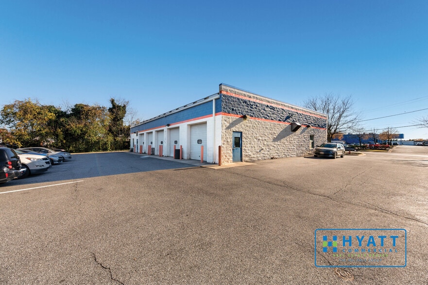 More Photos Of 8 8th Ave NW, Glen Burnie Auto Dealership For Sale