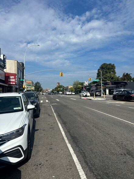 More Photos Of 16112 Northern Blvd, Flushing Storefront Retail Office For Lease
