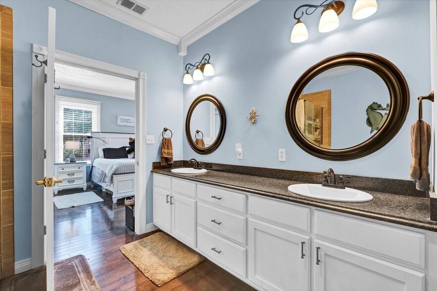 More Photos Of 110 Holy Cross Rd, Loretto Hospitality For Sale