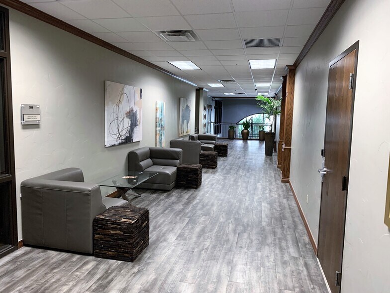 More Photos Of 612-620 N Robinson Ave, Oklahoma City Office For Lease