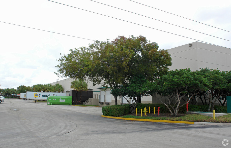 Primary Photo Of 701 NW 33rd St, Pompano Beach Warehouse For Lease