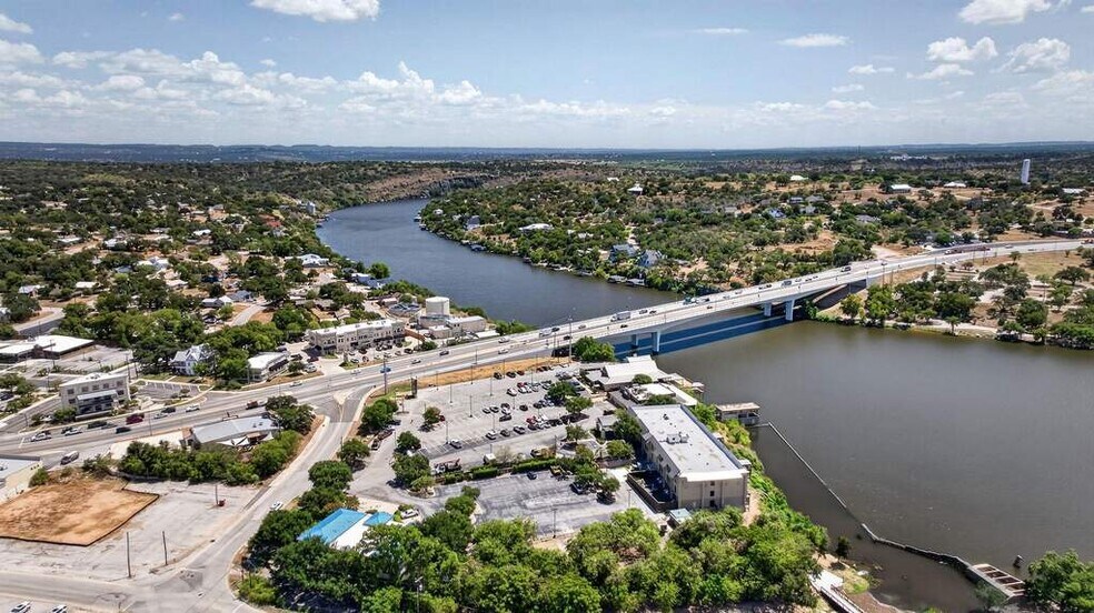 More Photos Of 710 1st St, Marble Falls Office For Sale