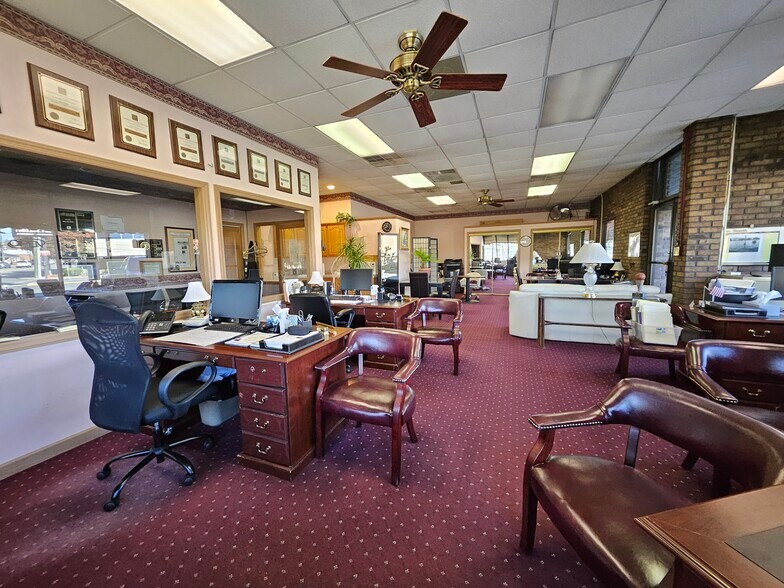 More Photos Of 1325A Paterson Plank rd, Secaucus Storefront For Lease