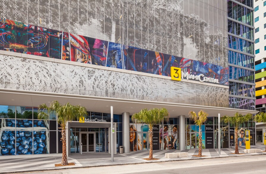 More Photos Of 161 NW 6th St, Miami Unknown For Lease