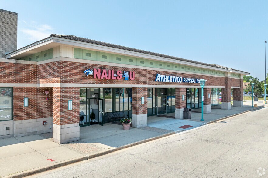 More Photos Of 980 Elk Grove Town Ctr, Elk Grove Village Unknown For Lease