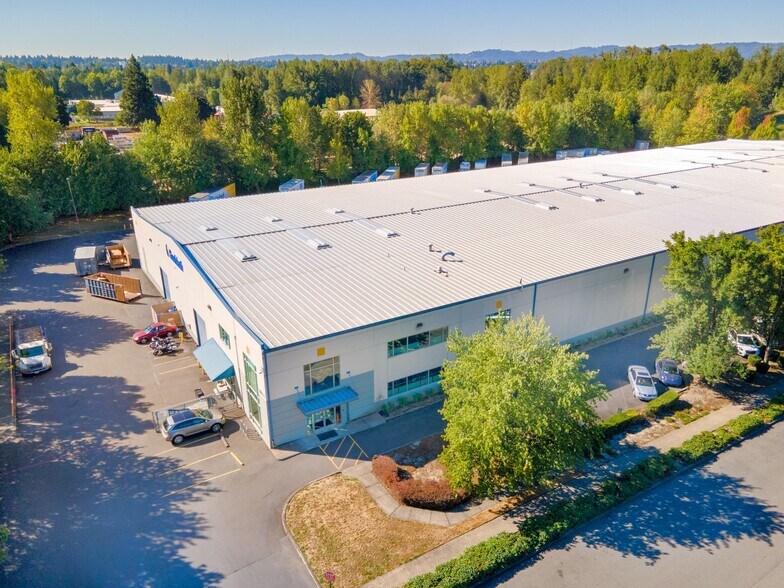More Photos Of 9611 NE Sunderland Rd, Portland Warehouse For Lease