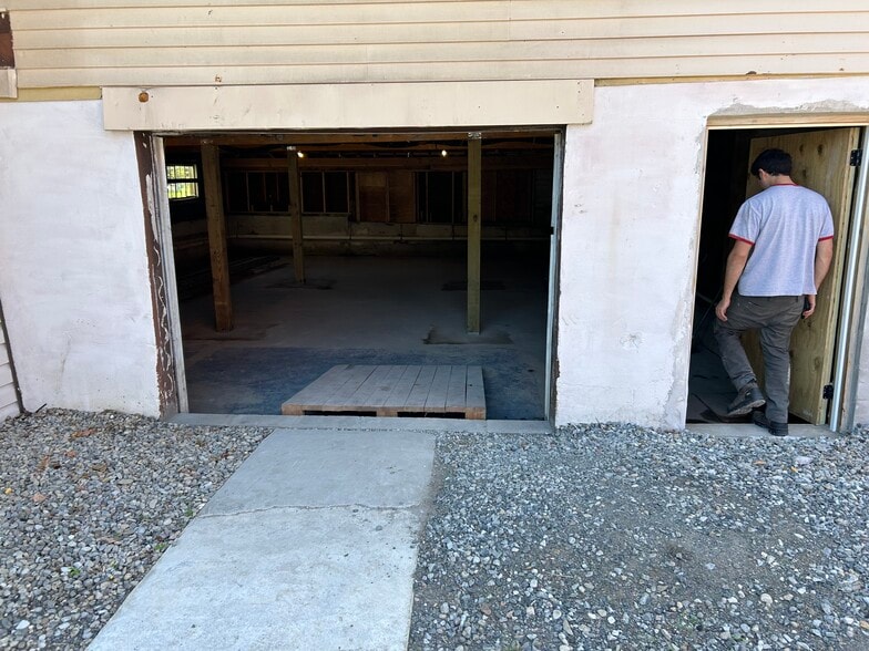 More Photos Of 92 Main St, Sparta Storefront Retail Residential For Lease