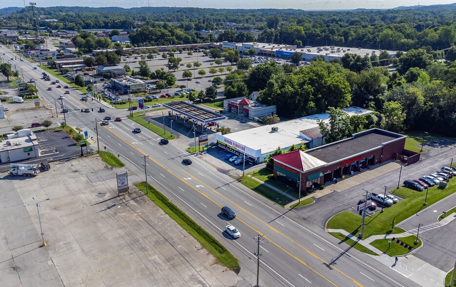 More Photos Of 10509 Dixie Hwy, Louisville Freestanding For Lease