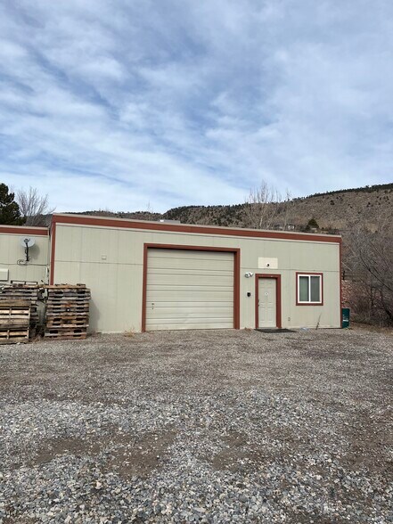 Primary Photo Of 1040 5th Ave, Lyons Food Processing For Lease