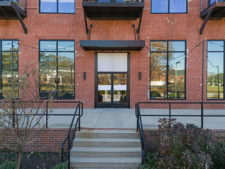 More Photos Of 300 South St, Simpsonville Apartments For Lease