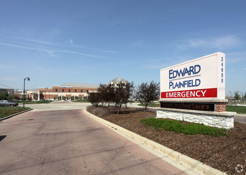 More Photos Of 24600 W 127th St, Plainfield Office For Sale