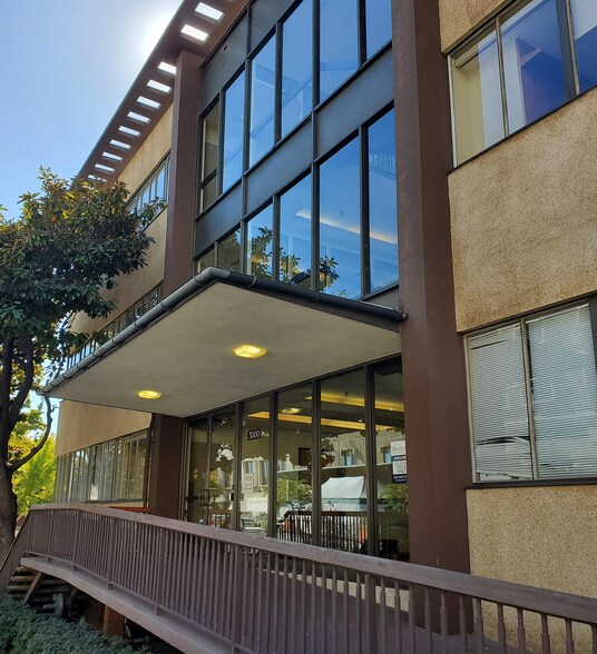 More Photos Of 3000 Colby St, Berkeley Unknown For Lease