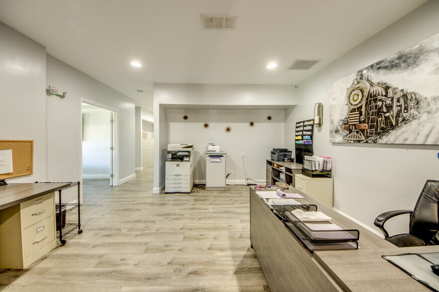 More Photos Of 12771 World Plaza Ln, Fort Myers Medical For Sale