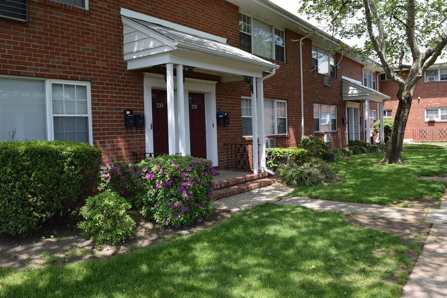 More Photos Of 52-80 Madison St, Hackensack Apartments For Sale