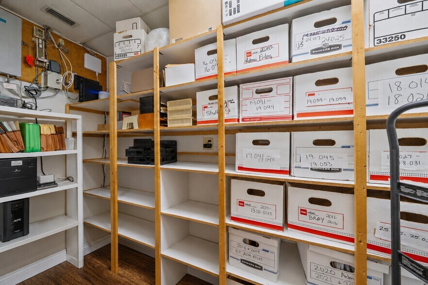 More Photos Of 1521-1525 Tamiami Trl S, Venice Office For Sale