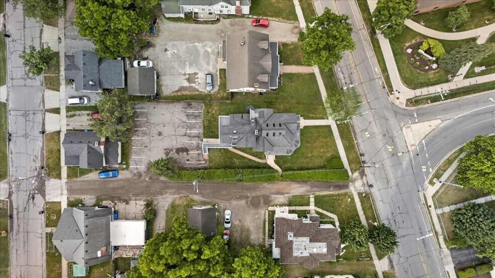 More Photos Of 415 W Forest Ave, Ypsilanti Sorority Fraternity House For Sale