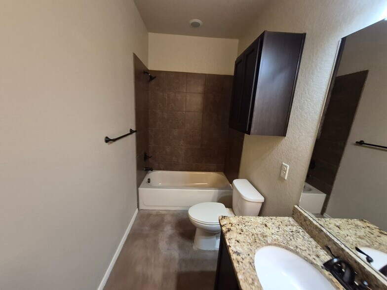 More Photos Of 698 Saengerhalle Rd, New Braunfels Apartments For Sale