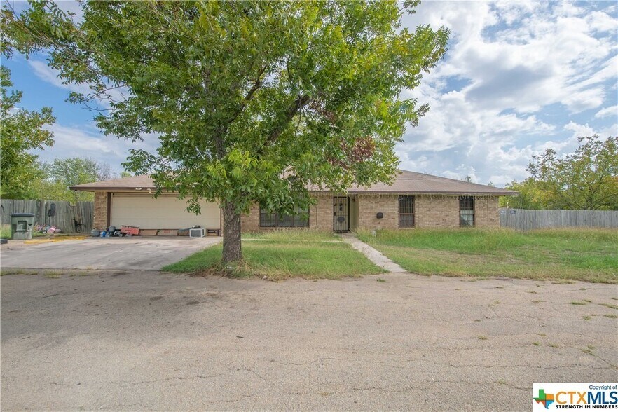 Primary Photo Of 4806 Clear Creek Rd, Killeen Office For Sale