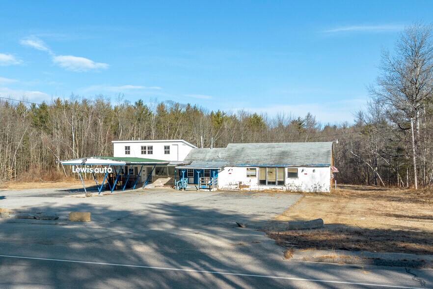 More Photos Of 42 Lisbon Rd, Lisbon Auto Dealership For Sale