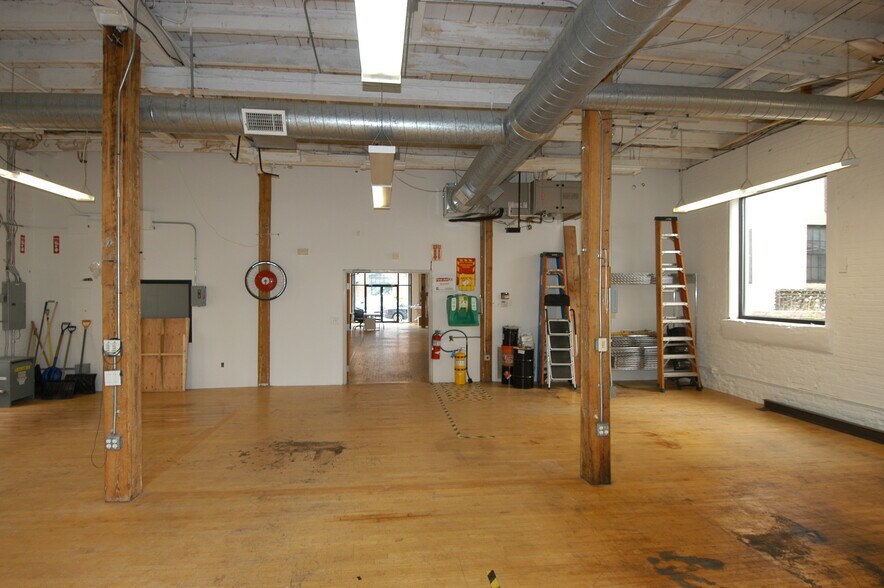 More Photos Of 84 Hamilton St, Cambridge Office For Lease