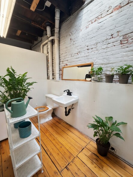 More Photos Of 279-281 Pine St, Jersey City Storefront For Sale