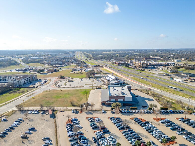 More Photos Of 240 N Burleson Blvd, Burleson General Retail For Sale