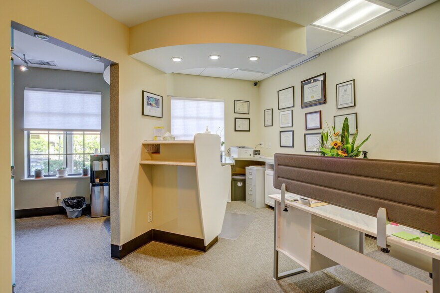 More Photos Of 4403 Manchester Ave, Encinitas Medical For Lease