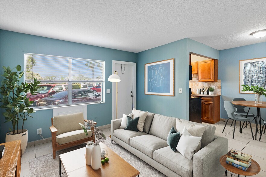 More Photos Of 925 S K St, Lake Worth Apartments For Sale