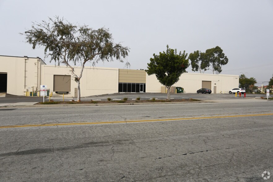 More Photos Of 20435 Tillman Ave, Carson Unknown For Lease