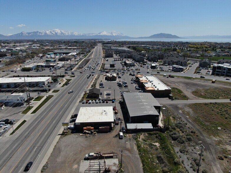 More Photos Of 115 N Geneva Rd, Vineyard Office For Lease