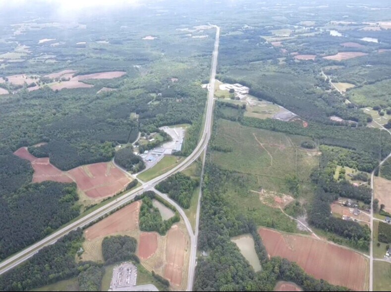 More Photos Of 1400 Montgomery, South Hill Warehouse For Lease