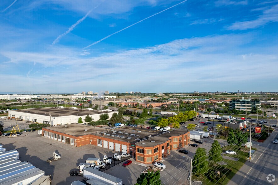 More Photos Of 6950 Tomken Rd, Mississauga Truck Terminal For Sale
