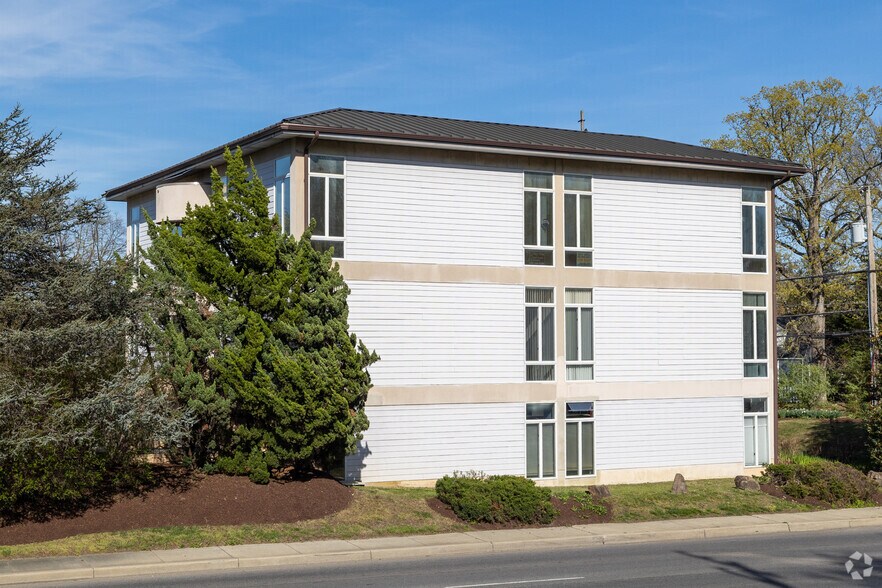 More Photos Of 1160 Spa Rd, Annapolis Office For Lease