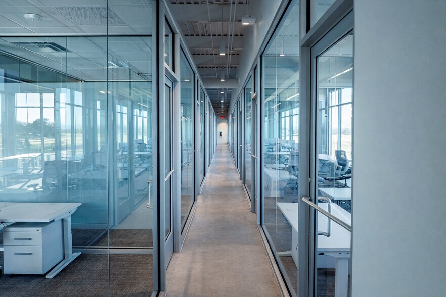 More Photos Of 2500 NE 11th St, Bentonville Coworking Space