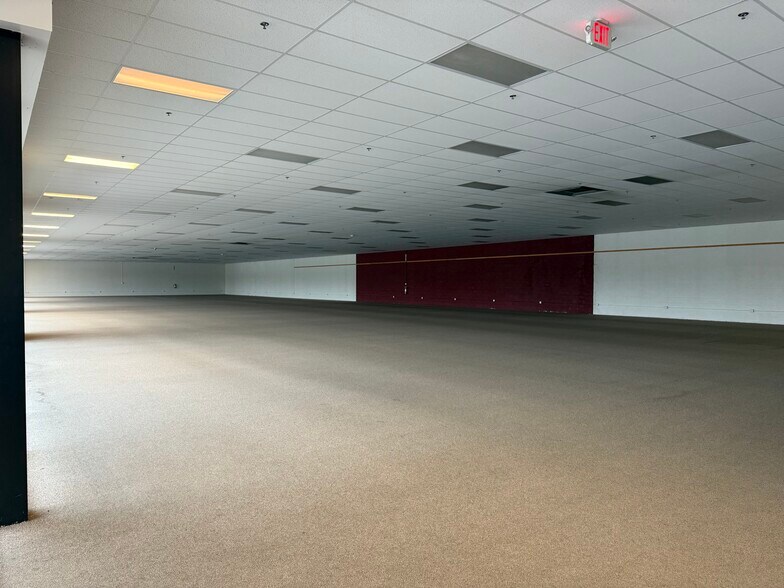 More Photos Of 630 N Telegraph Rd, Monroe Freestanding For Lease