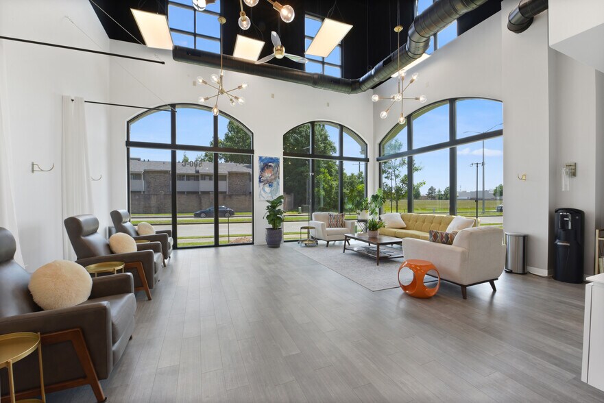 More Photos Of 500 Settlers Trace Blvd, Lafayette Storefront Retail Office For Lease