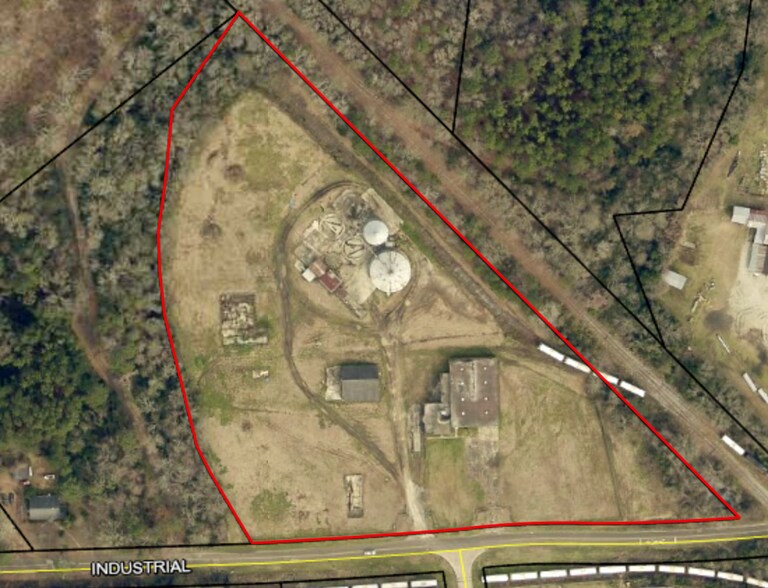 More Photos Of 201 Industrial Rd, Sylvania Light Distribution For Sale