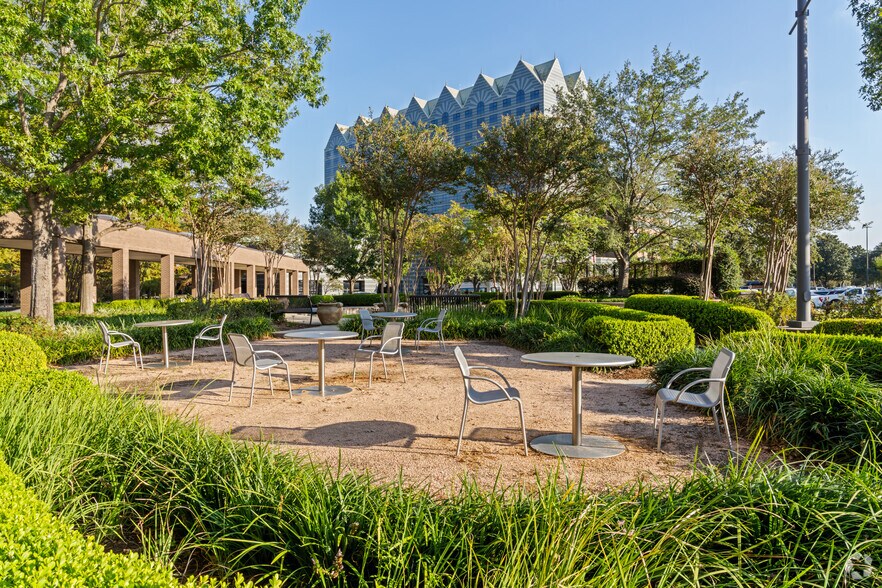 More Photos Of 233 Benmar Dr, Houston Office For Lease